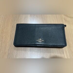 COACH Black Pebbled Leather Zip Wallet